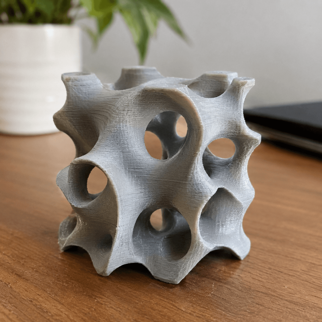 Gyroid lattice